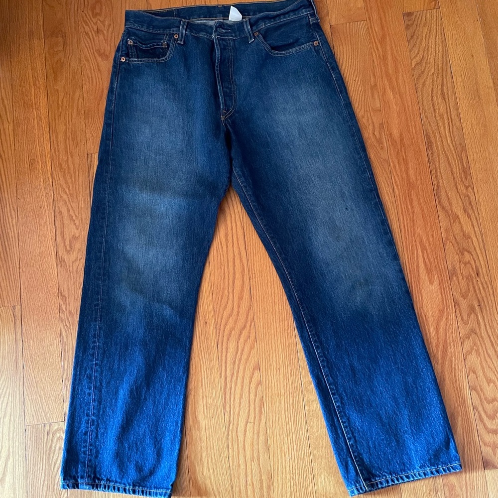 Levi’s 501 button fly men’s jeans